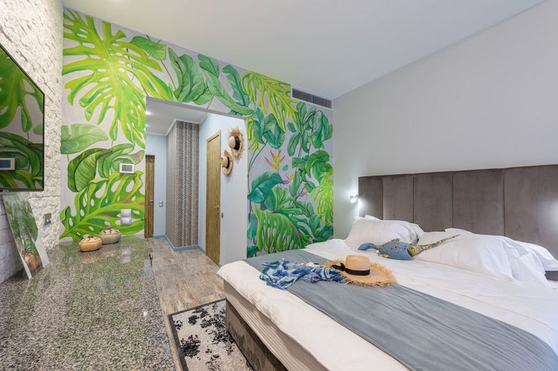 Garden View Suite